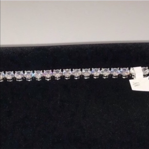 18k 30ct Tennis Bracelet - Picture 8 of 14